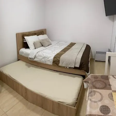 Ski-in Ski-out 2a7 Grand Monastery Apartamento *