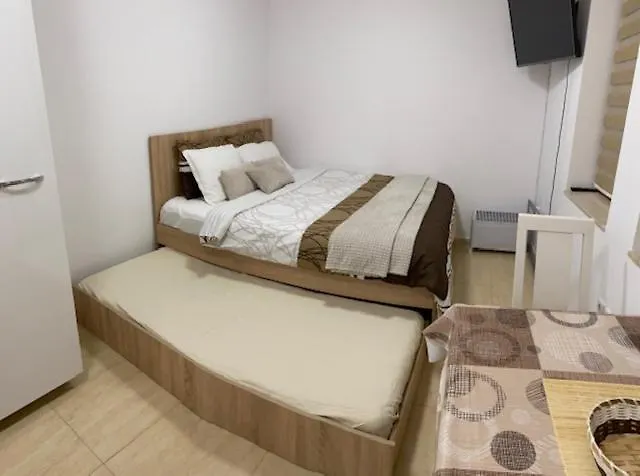 Ski-in Ski-out 2a7 Grand Monastery Appartamento *